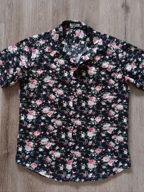 Black Floral Short Sleeve Button-Up Shirt Mens Medium Lightweight Cotton Casual